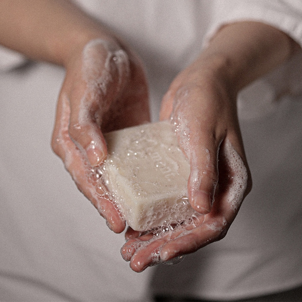 Element Macadamia Cleansing Bar